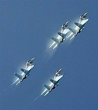 Российские самолеты бомбят грузинские войска