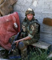 В зоне АТО за сутки ранены трое украинских военных