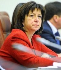 Переговоры Яресько с кредиторами продлены еще на сутки