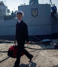 ВМС Украины вернутся в Крым - Яценюк