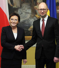 Яценюк и Копач проводят встречу в Варшаве