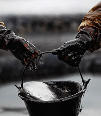 Цена на нефть марки Brent поднялась выше 33 долларов за баррель