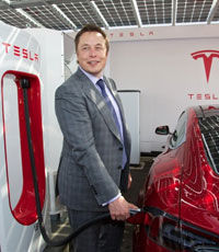 Илон Маск оставил грубого клиента без машины Tesla Model X