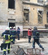 ГСЧС: Разбор завалов в доме в центре Киева продолжался всю ночь