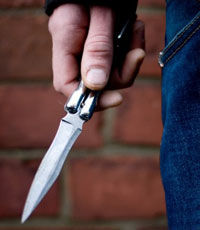В Ирпене мужчина набросился с ножом на патрульных