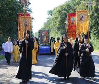 Силовики не пустят крестный ход в Киев
