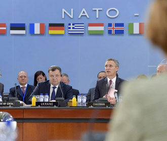Украина ускоряет вступление в НАТО - Полторак