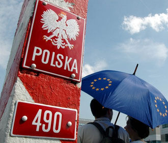 Стало известно, сколько украинцев имеют вид на жительство в Польше