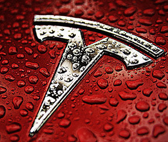Tesla добавила в ПО Model X и Model S два рождественских сюрприза