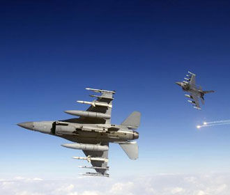 Ирак получил от США четыре истребителя F-16