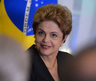 Сенат Бразилии проголосовал за продолжение процесса импичмента Русеф
