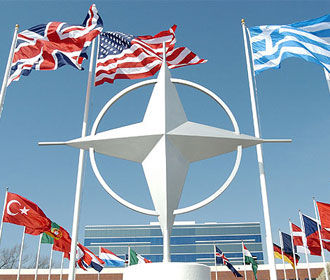 НАТО согласовала меры реагирования на распад ДРСМД