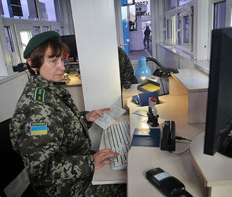 МИД прорабатывает вопрос возможного въезда в Украину граждан РФ по биометрическим паспортам