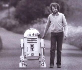 Умер актер, сыгравший робота R2-D2 в «Звездных войнах»
