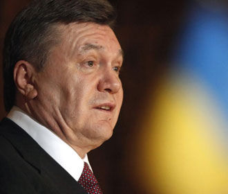 Янукович призвал ЕС ввести санкции против преступников в Киеве