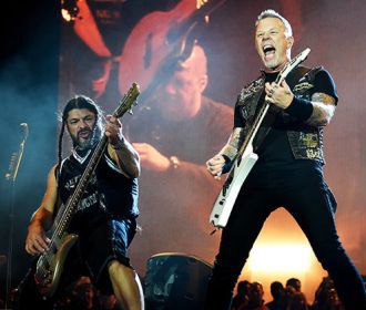 Metallica отменила тур из-за алкоголизма вокалиста