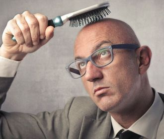 Исследователи выявили новую причину потери волос