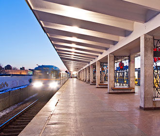 В Киеве три года будут ремонтировать станцию метро "Лесная"