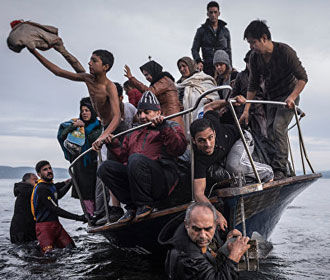 Береговая охрана Италии за сутки спасла 6,5 тыс. беженцев