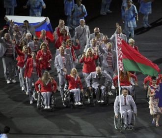 Белорусские спортсмены пронесли флаги России на церемонии открытия Паралимпиады-2016