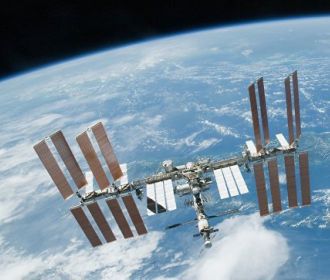 Космонавт с МКС снял загадочные объекты в космосе