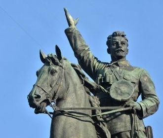 В мэрии решат судьбу памятника Щорсу в Киеве до конца сентября