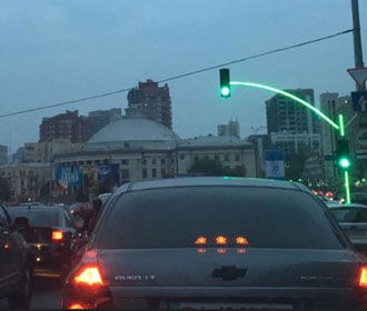 Экспериментальный светофор в Киеве сломался на второй день