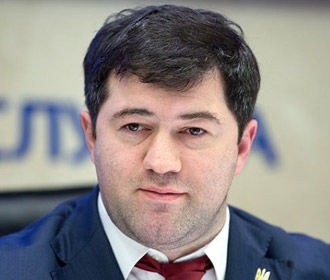 Суд отменил решение об увольнении Насирова