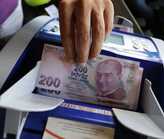 Эрдоган призвал жителей скупать подешевевшую турецкую лиру