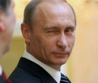 Путин освободил от должностей 15 генералов