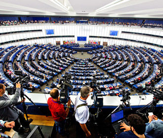 В Европе стартовали выборы в Европарламент
