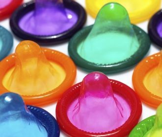 Эвакуированным в Новые Санжары раздали презервативы
