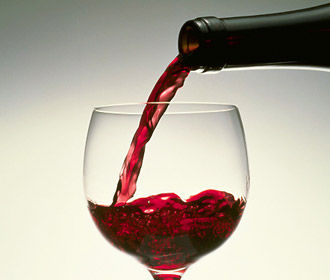 Красное вино работает не хуже пребиотиков