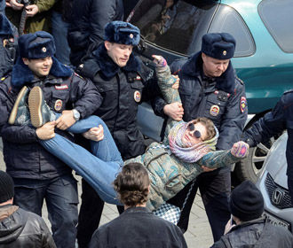 Путин: реагировать на нарушения на митингах надо, иначе дойдет до поджогов и погромов