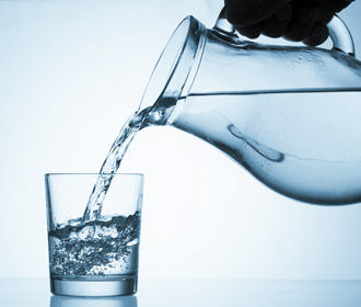 «Правила выживания»: как выбрать безопасную питьевую воду?