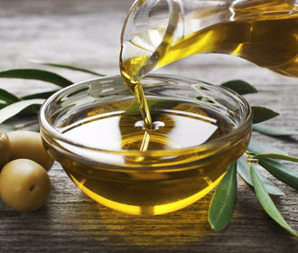 Кардиологи рекомендуют включить в рацион оливковое масло