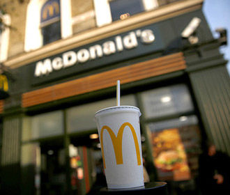 McDonald’s уберет консерванты и ароматизаторы из бургеров
