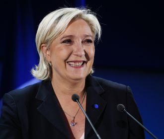 Во Франции партия Ле Пен лидирует на выборах в Европарламент