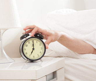 Неврологи поняли, что вызывает у человека желание спать
