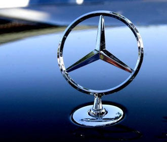 Mercedes-Benz представил серийную версию электрического кроссовера EQC