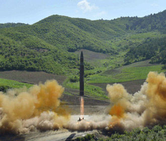 КНДР произвела запуск двух неопознанных ракет