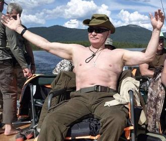 Путин появился топлес в сериале "Гриффины"