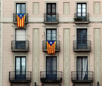 Каталония "отмечает" акциями протеста годовщину референдума о независимости