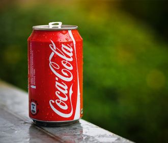 В Венгрии призвали бойкотировать Coca-Cola из-за гей-пропаганды