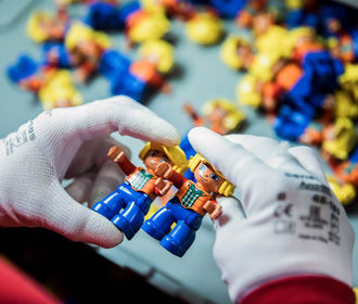 В Lego собрали из миллиона кубиков точную копию Bugatti Chiron