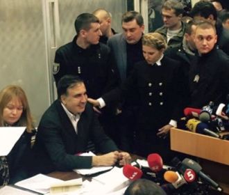 Тимошенко поздравила Саакашвили с возвращением украинского гражданства