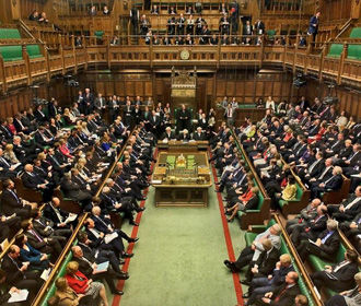 В парламент Великобритании избрано рекордное число женщин