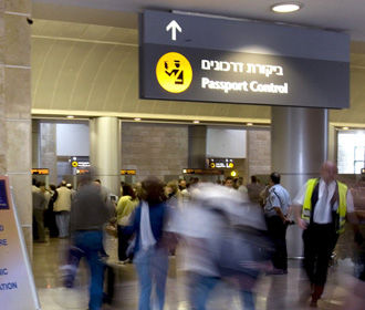 Израиль из-за коронавируса ограничивает въезд для всех иностранцев