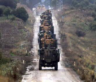 Турция массово перебрасывает войска к Сирии