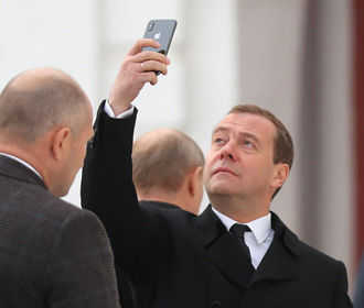 Медведев: антироссийская кампания Запада не изменит позиций Москвы